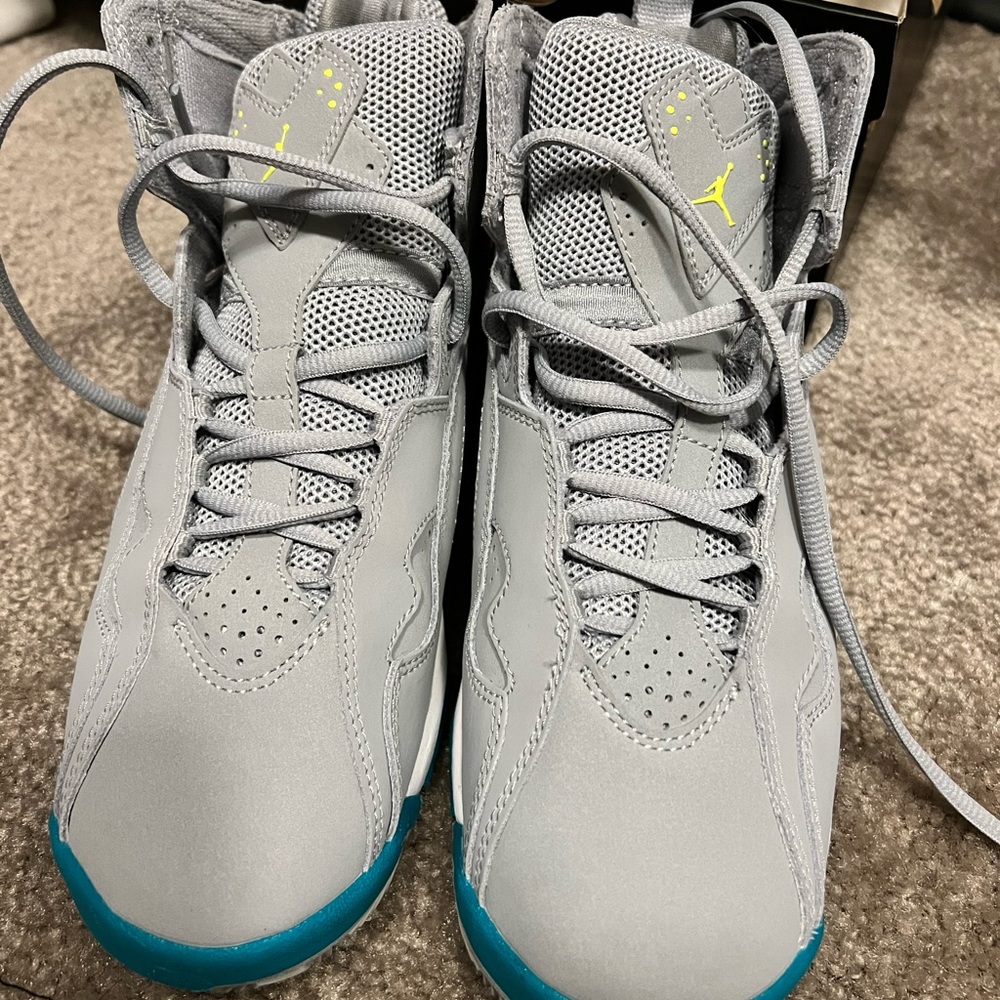 Jordan True Flight GG. Youth size 6.5. Gently worn.